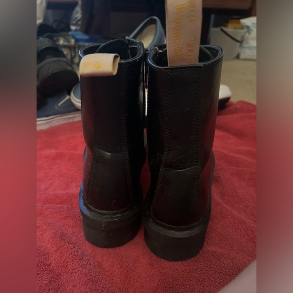 Doc Martens Vegan Jadon II Boot Mono Platforms - Picture 4 of 5